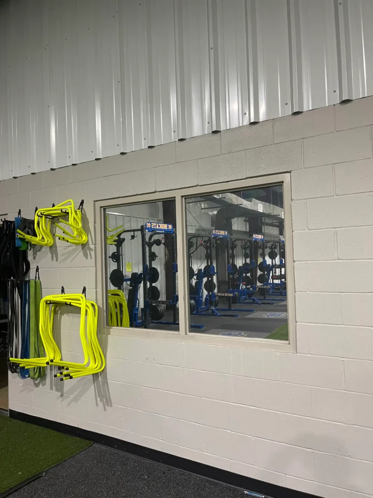 Applying tint to home windows in Nashville